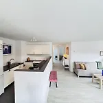 Aday -modern 3 Bedrooms In Langholt *