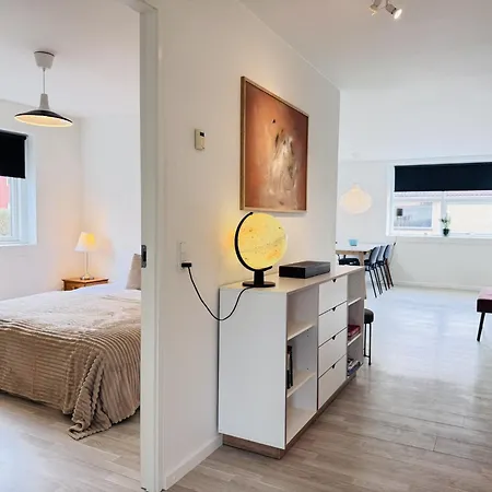 Aday -modern 3 Bedrooms In Langholt Lägenhet