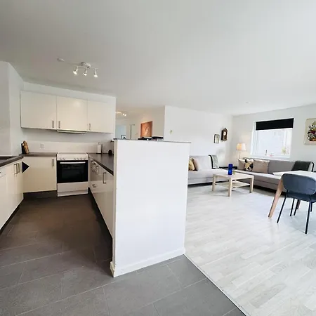 Aday -modern 3 Bedrooms In Langholt Lägenhet *