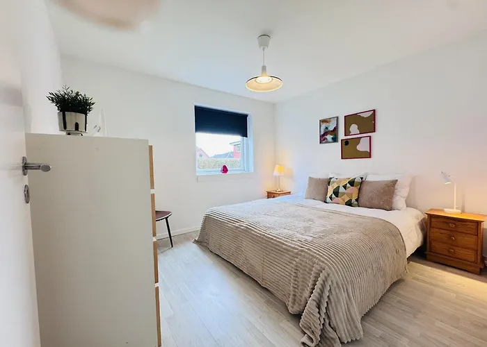 Aday -modern 3 Bedrooms In Langholt Lägenhet