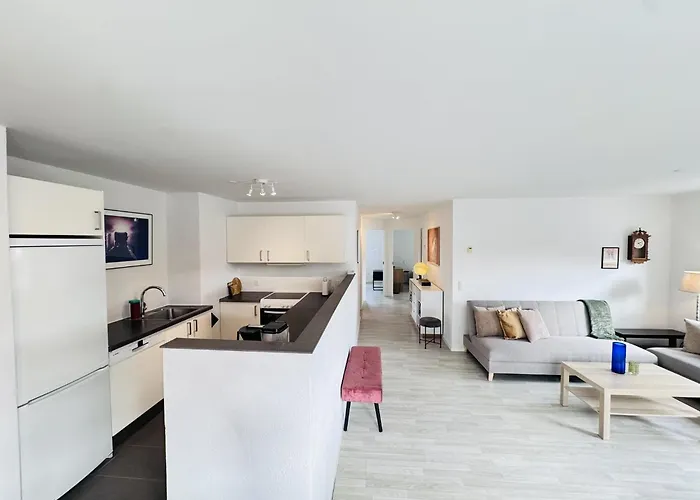 Aday -modern 3 Bedrooms In Langholt *
