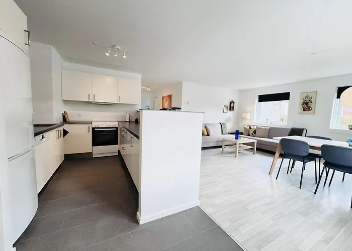 Aday -modern 3 Bedrooms In Langholt Lägenhet *